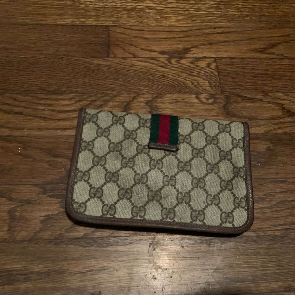 Gucci wallet